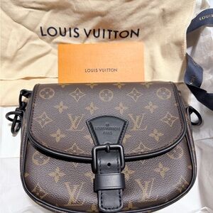 Louis Vuitton Black and Brown Monogram Crossbody Bag (Montsouris Messenger PM)